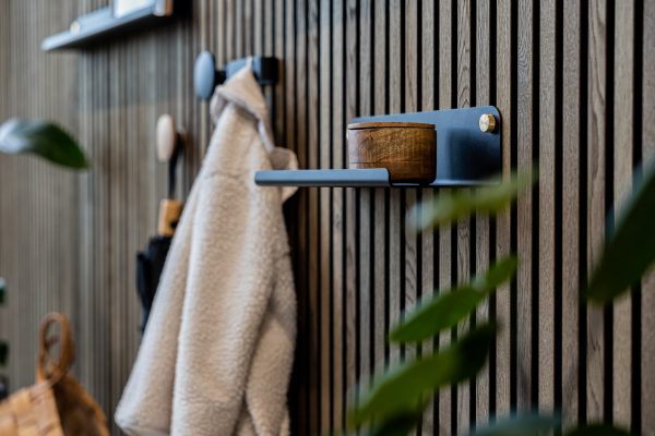 Create | Wide Shelves