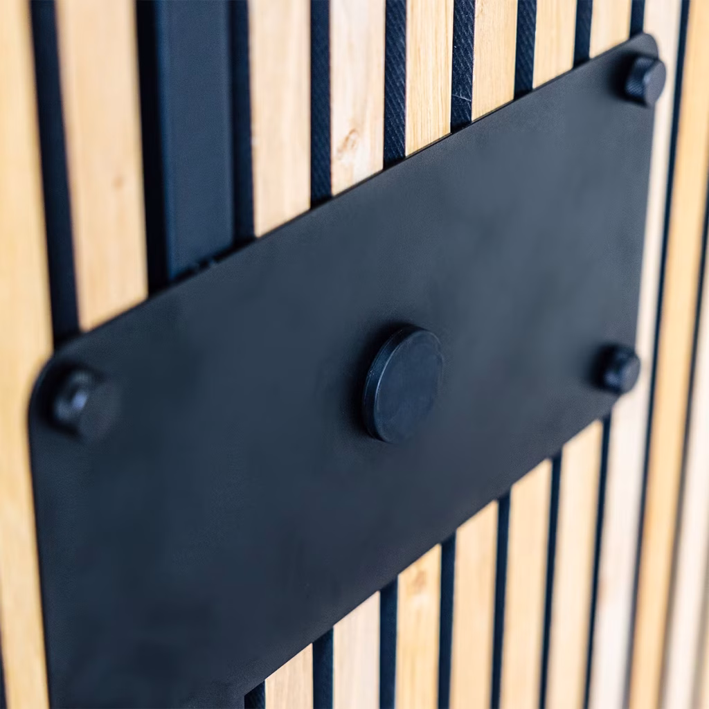 tv-mount-bracket-on-wall-magnet-1024x1024
