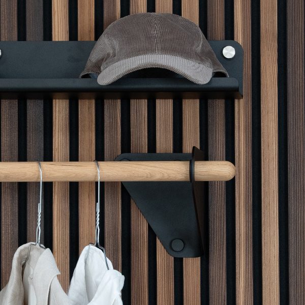 Linn Coat Rail